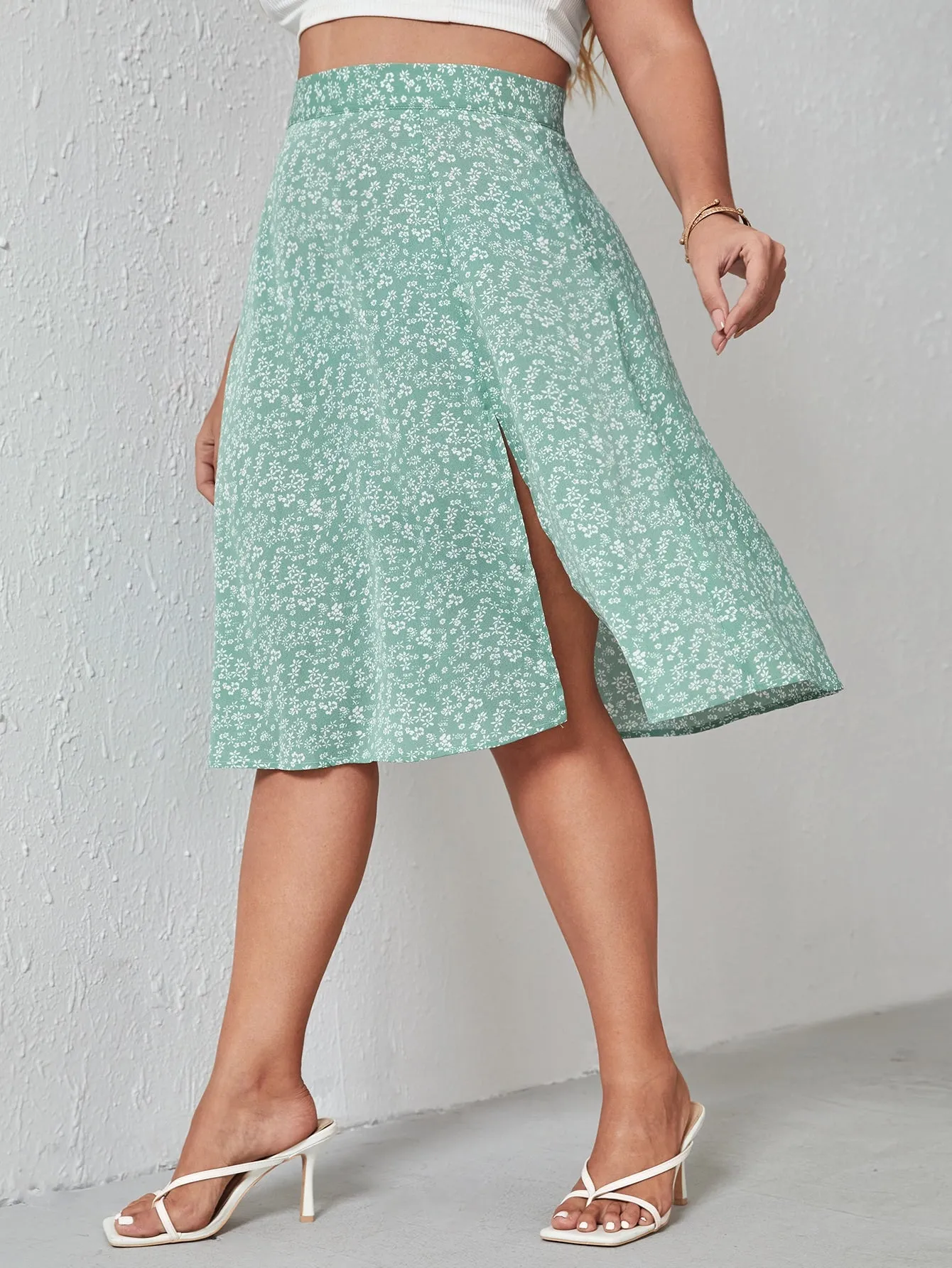 Ditsy Floral Split Thigh Knee Length Plus Size Skirt