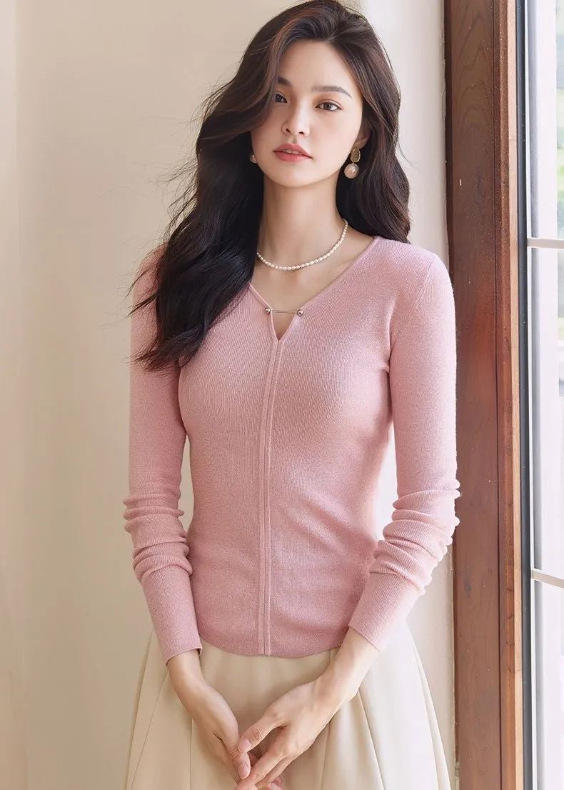 V-NECK STRETCH PULLOVER SWEATER