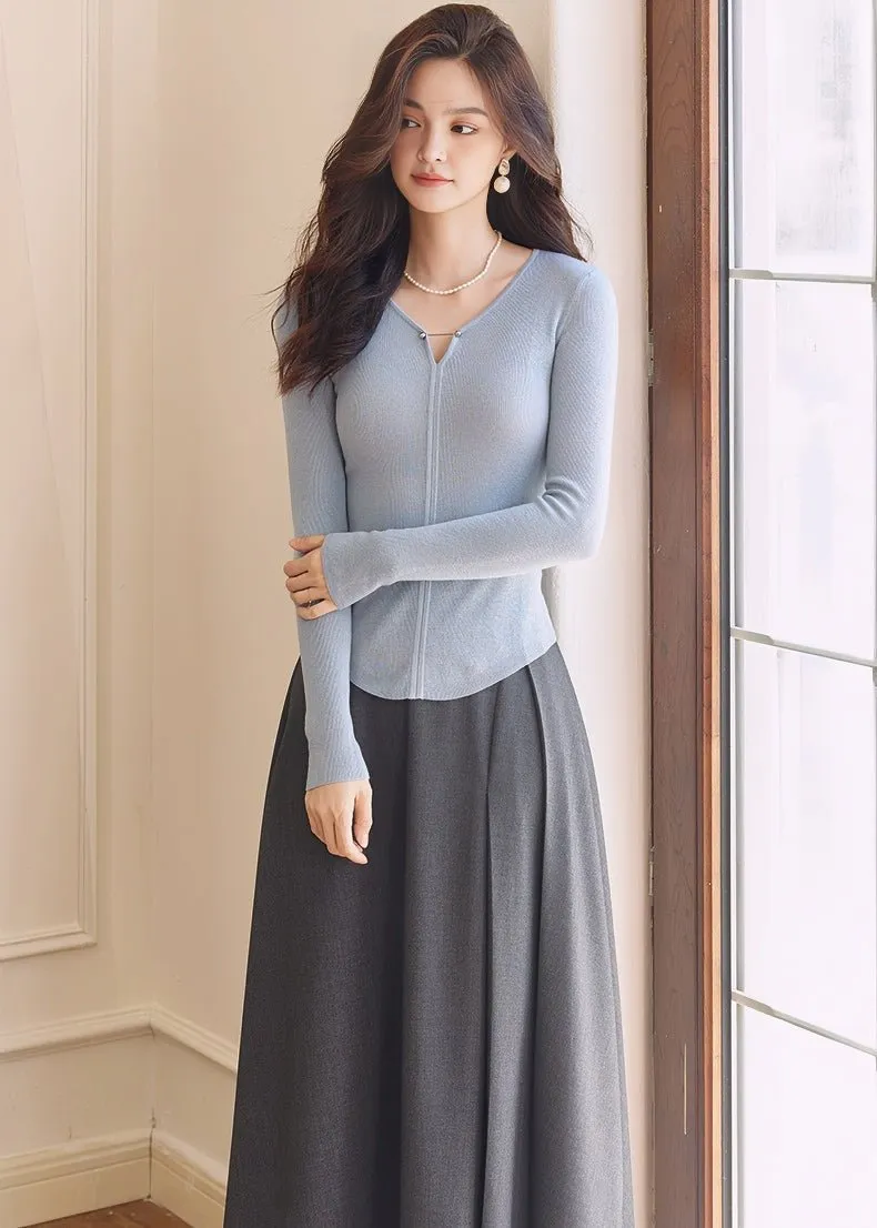 V-NECK STRETCH PULLOVER SWEATER